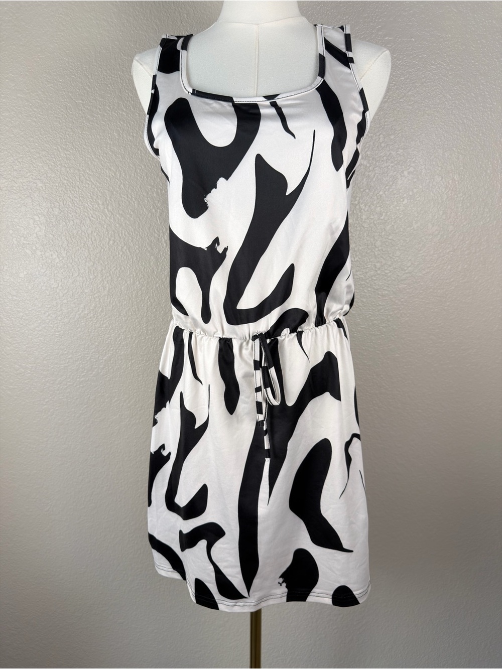 NWOT Black & White Abstract Drawstring Tank Dress, Small